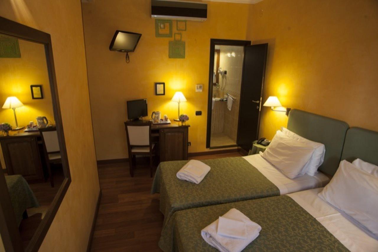 Boutique Hotel Borgo Firenze Bagian luar foto